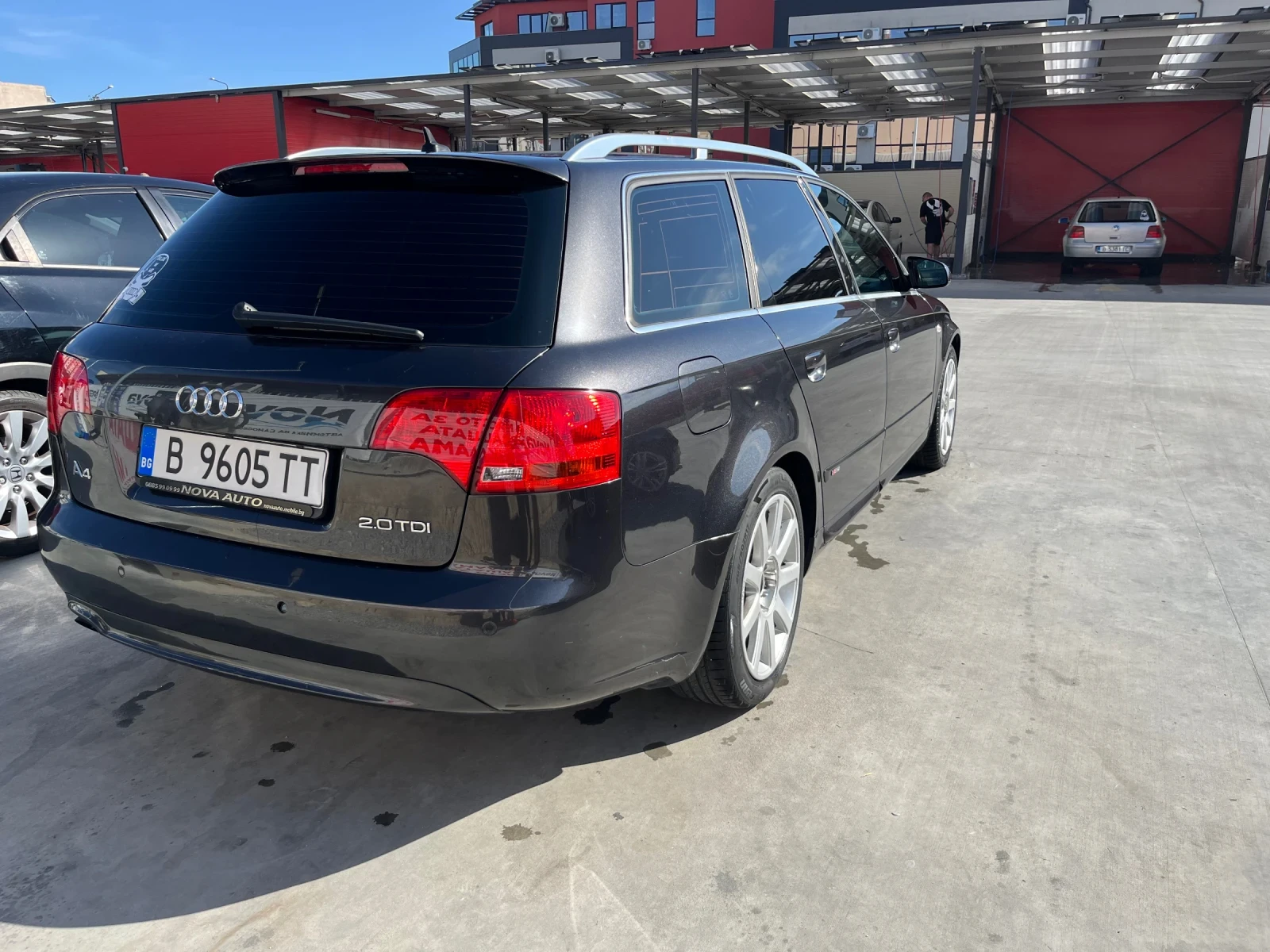 Audi A4 2.0TDI S-LINE - изображение 3