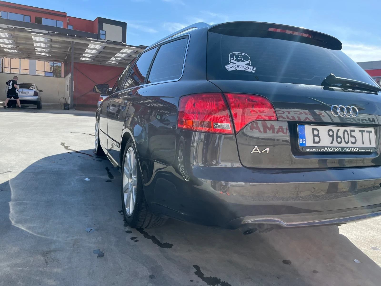 Audi A4 2.0TDI S-LINE - изображение 4