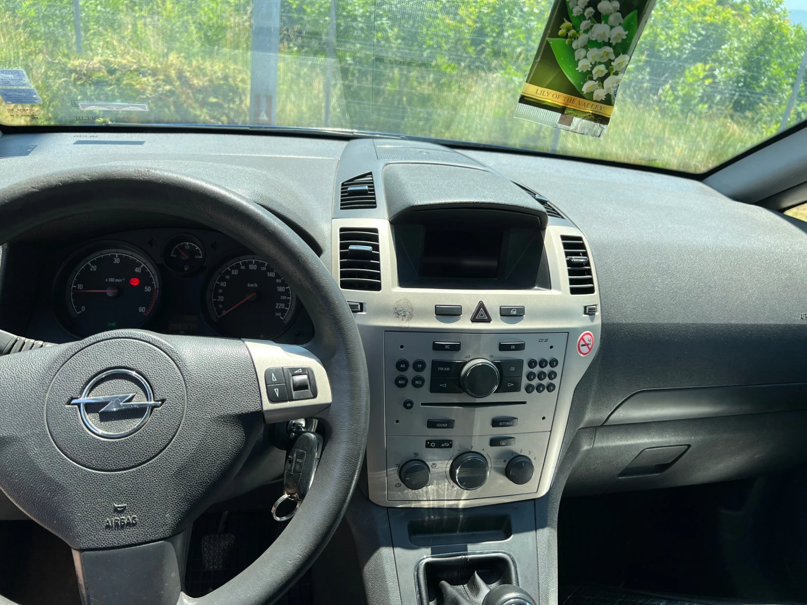 Opel Zafira B - изображение 8