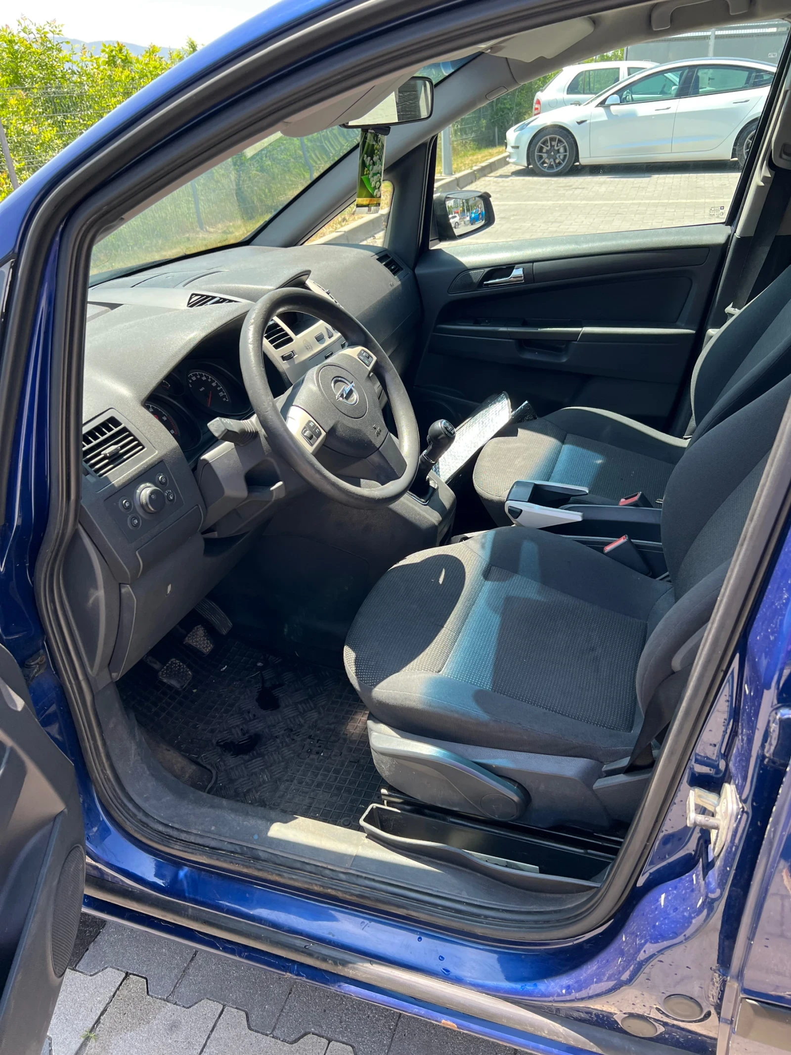 Opel Zafira B - изображение 6
