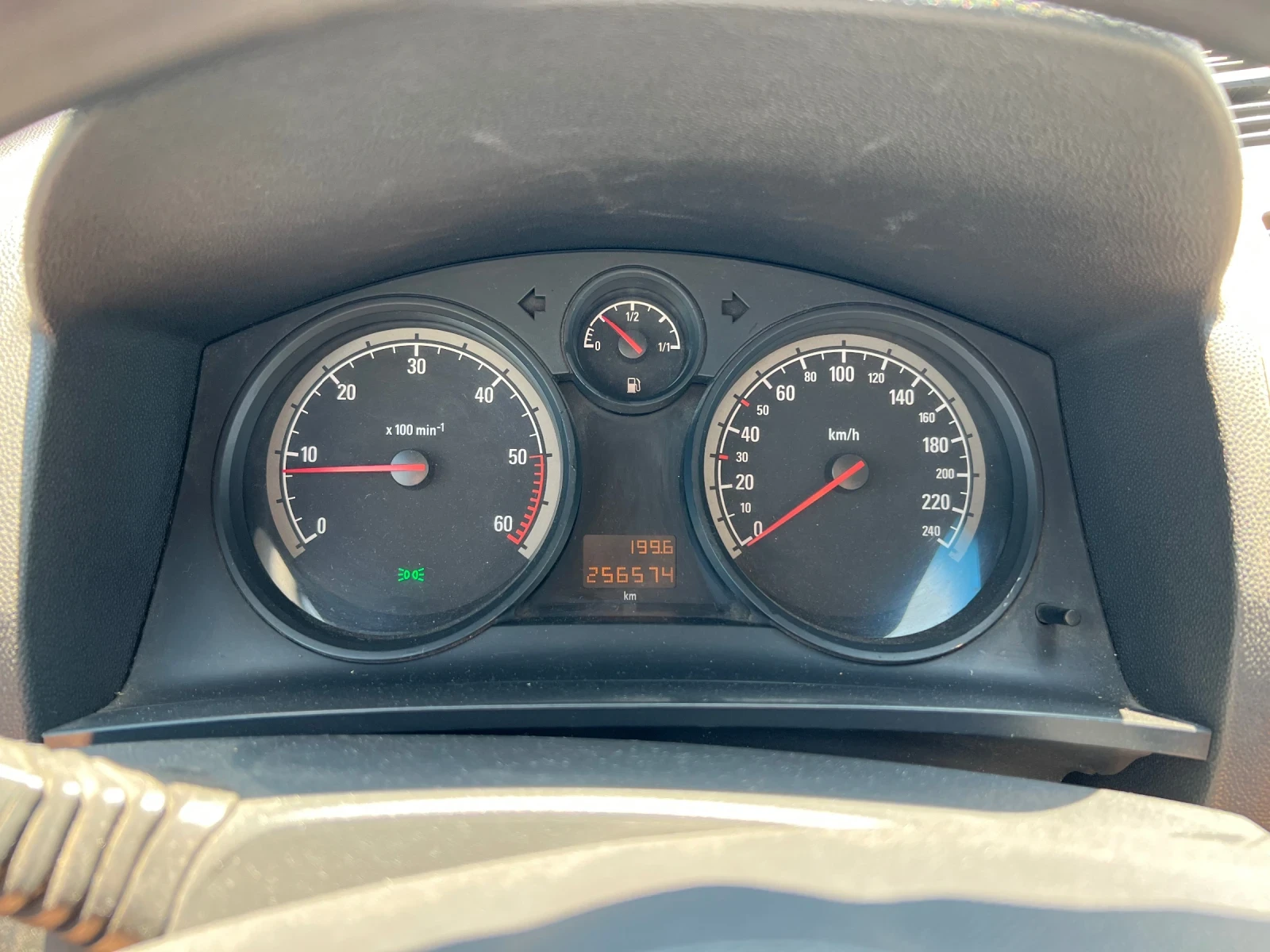 Opel Zafira B - изображение 9