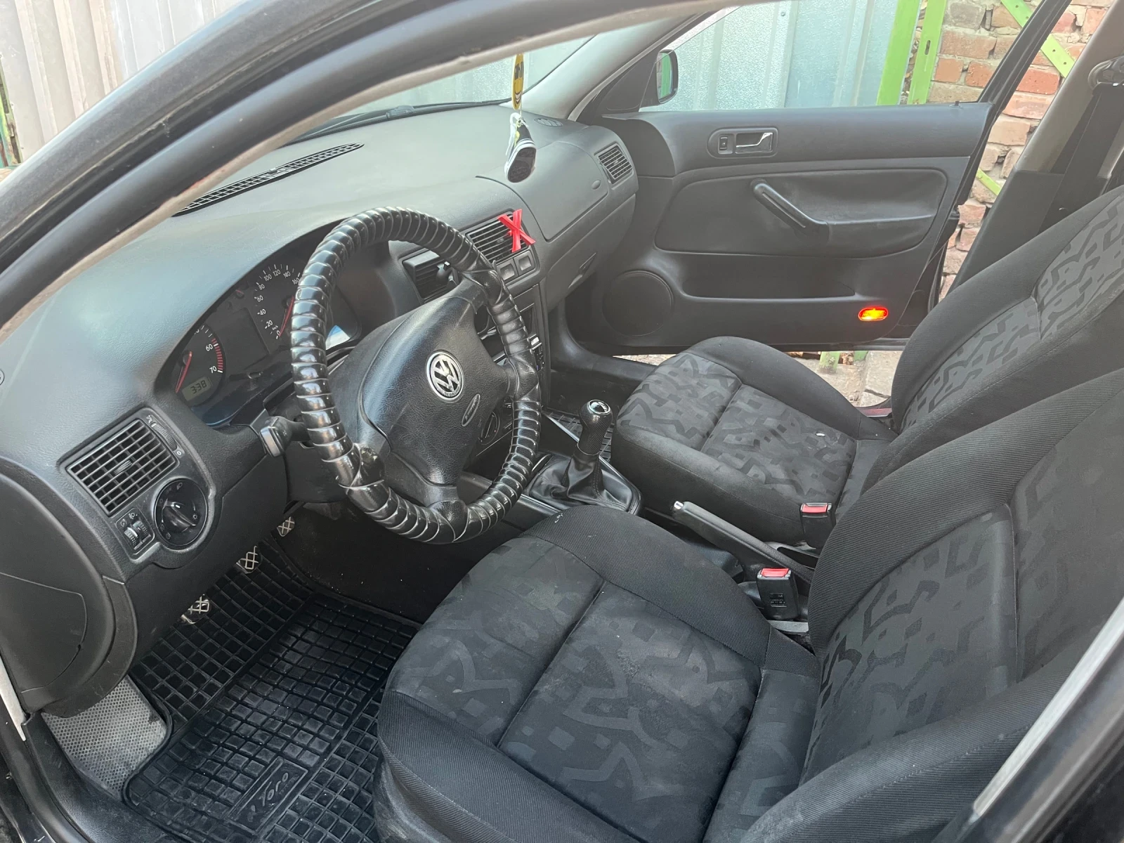VW Golf  - изображение 8