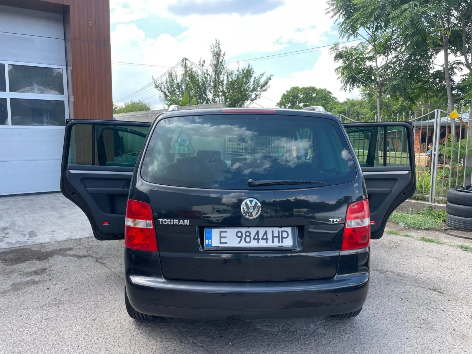 VW Touran 1.9 TDi - изображение 8