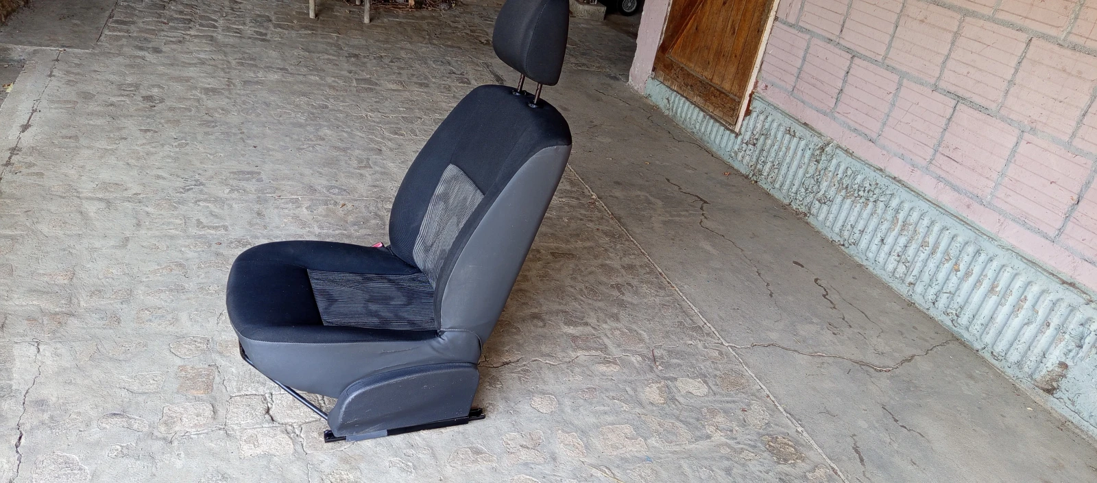 Dacia Sandero 1, 4/75кс. - изображение 3