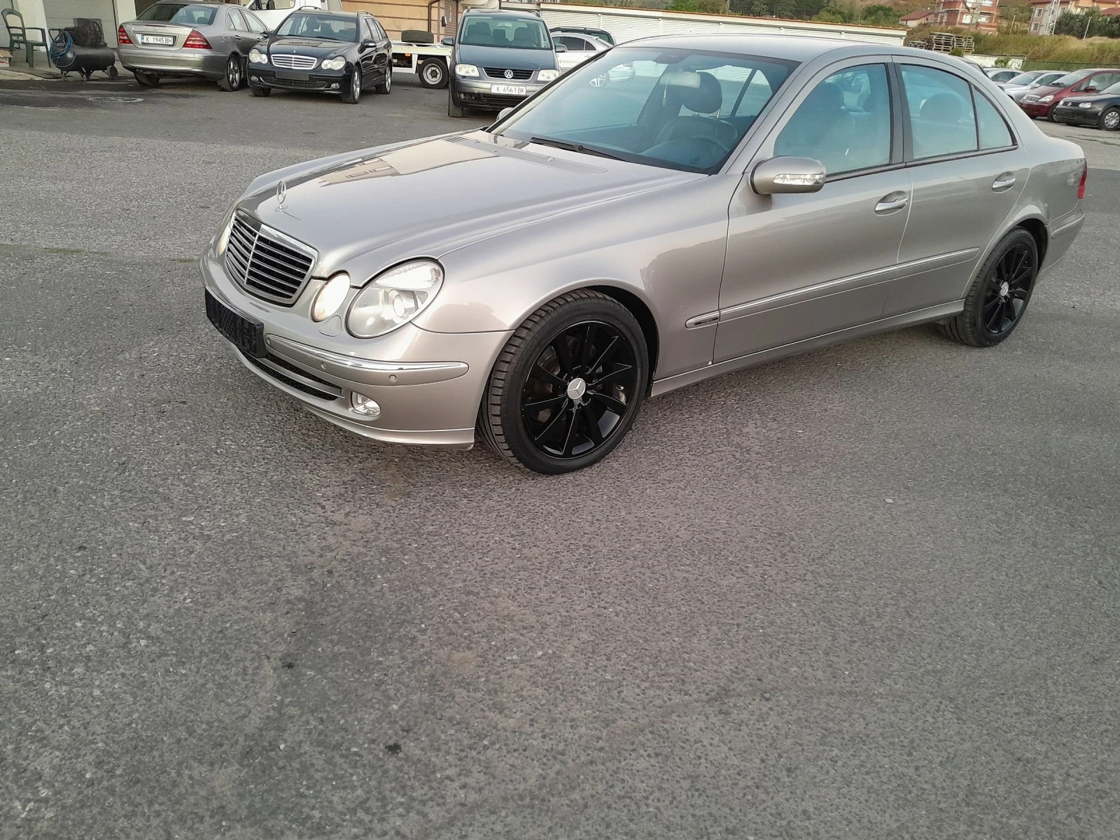 Mercedes-Benz E 320  - изображение 4