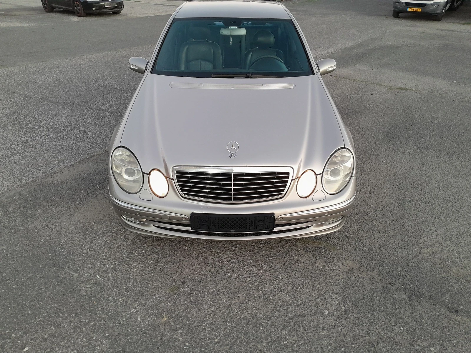 Mercedes-Benz E 320  - изображение 7