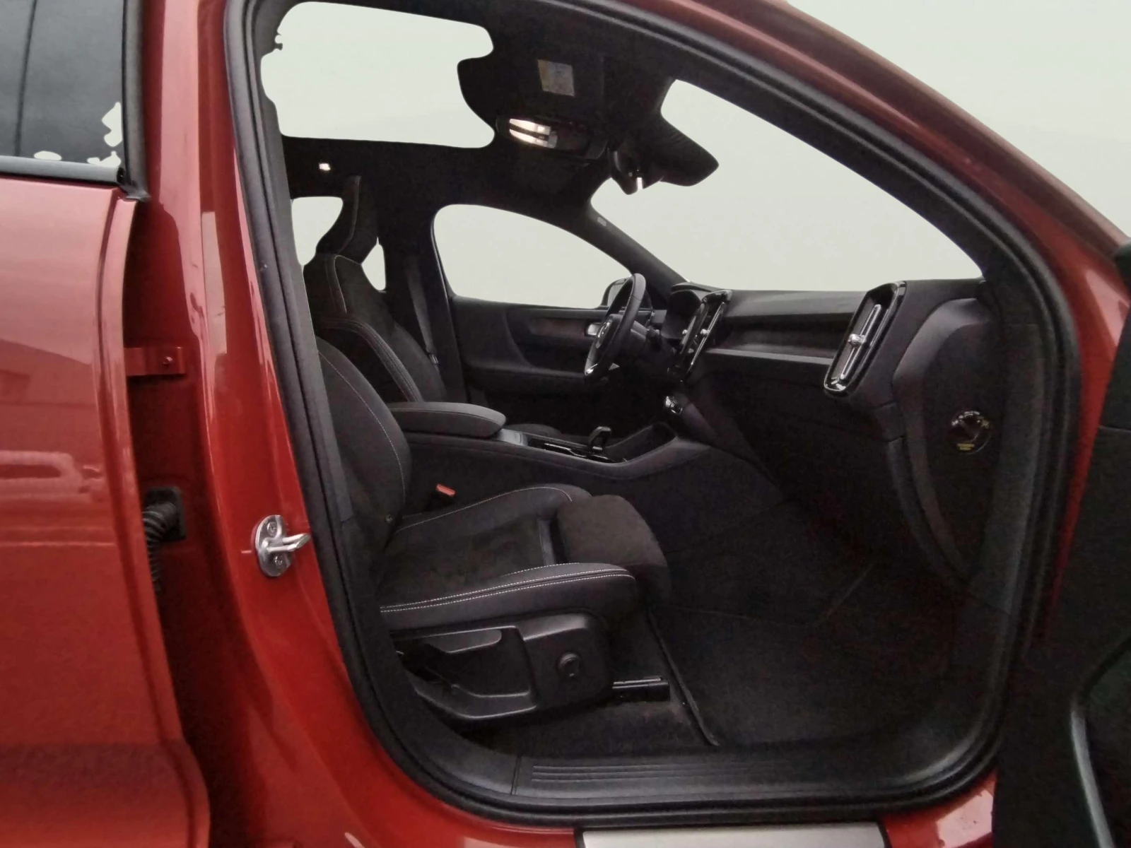 Volvo C40 single - изображение 9