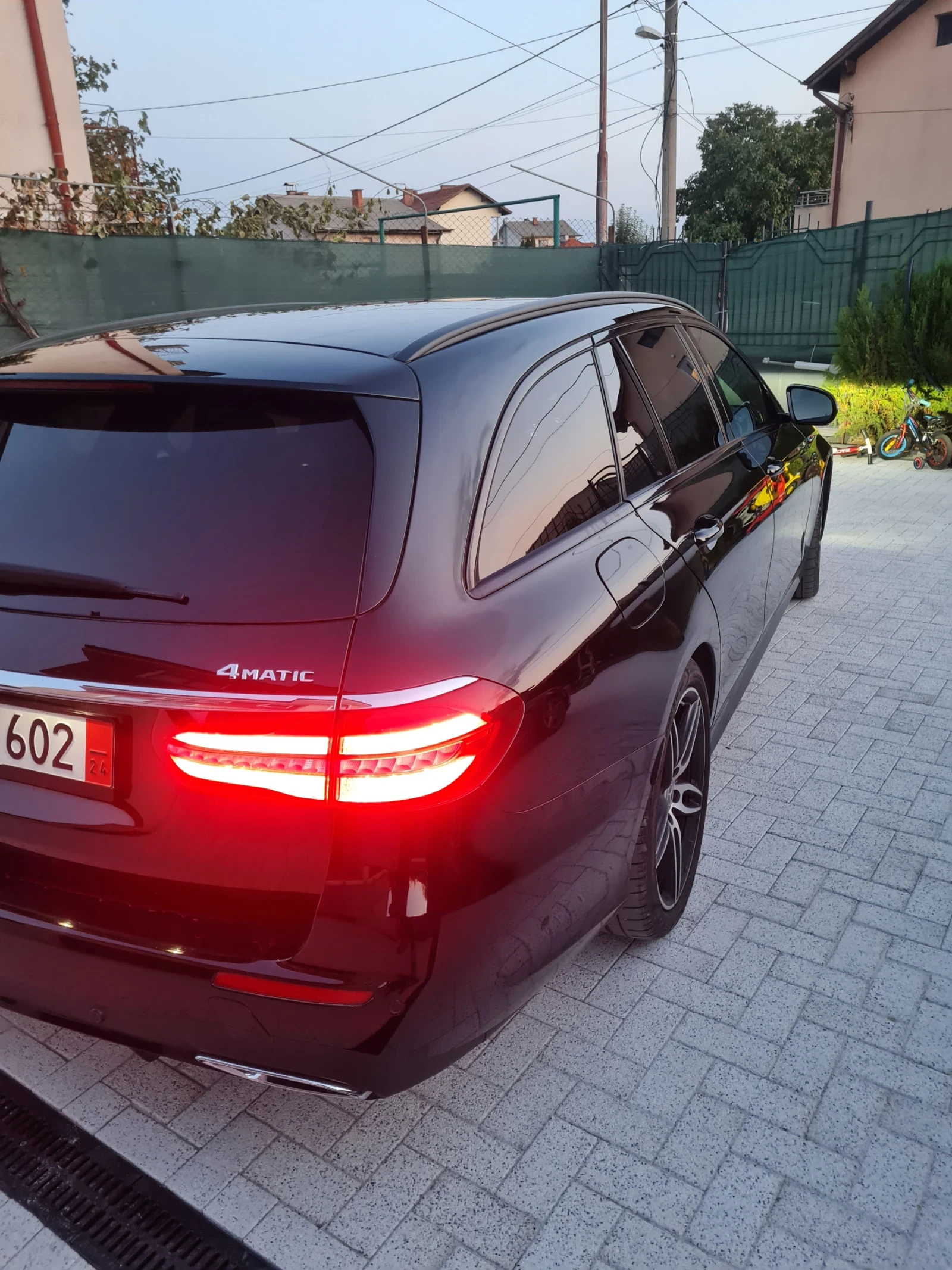 Mercedes-Benz E 220 AMG ORIGINAL СЕРВИЗНА КНИЖКА ОТ МЕРЦЕДЕС  - изображение 6