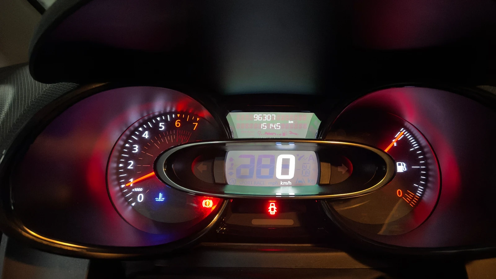 Renault Clio 1.2 Бензин, N1 Категория - изображение 8