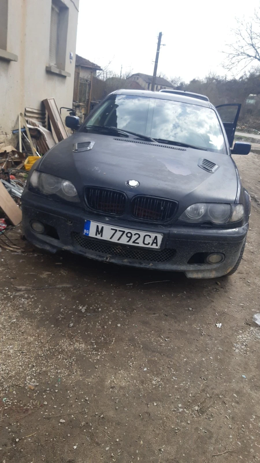 BMW 320, снимка 2 - Автомобили и джипове - 53999961