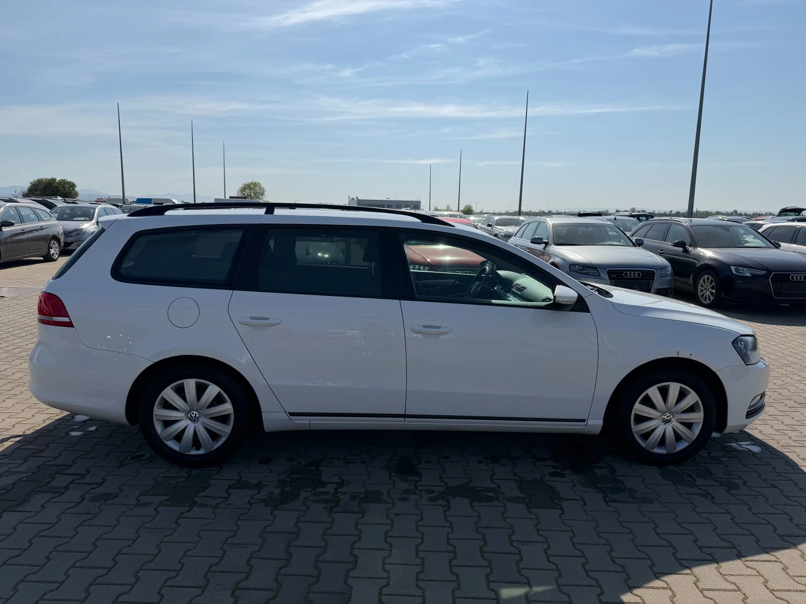 VW Passat 1.6TDI EURO 5, снимка 5 - Автомобили и джипове - 54342558