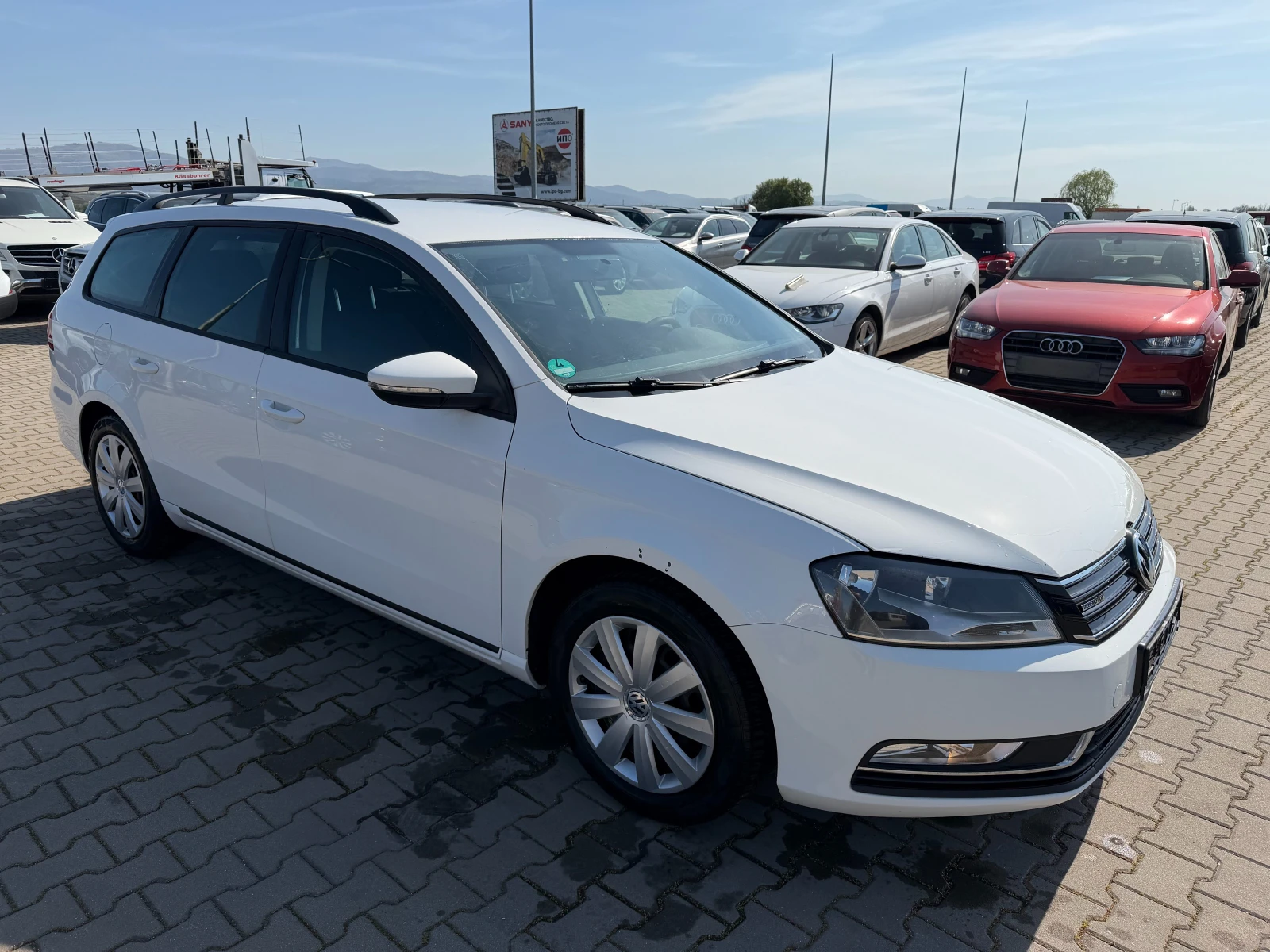 VW Passat 1.6TDI EURO 5, снимка 4 - Автомобили и джипове - 54342558