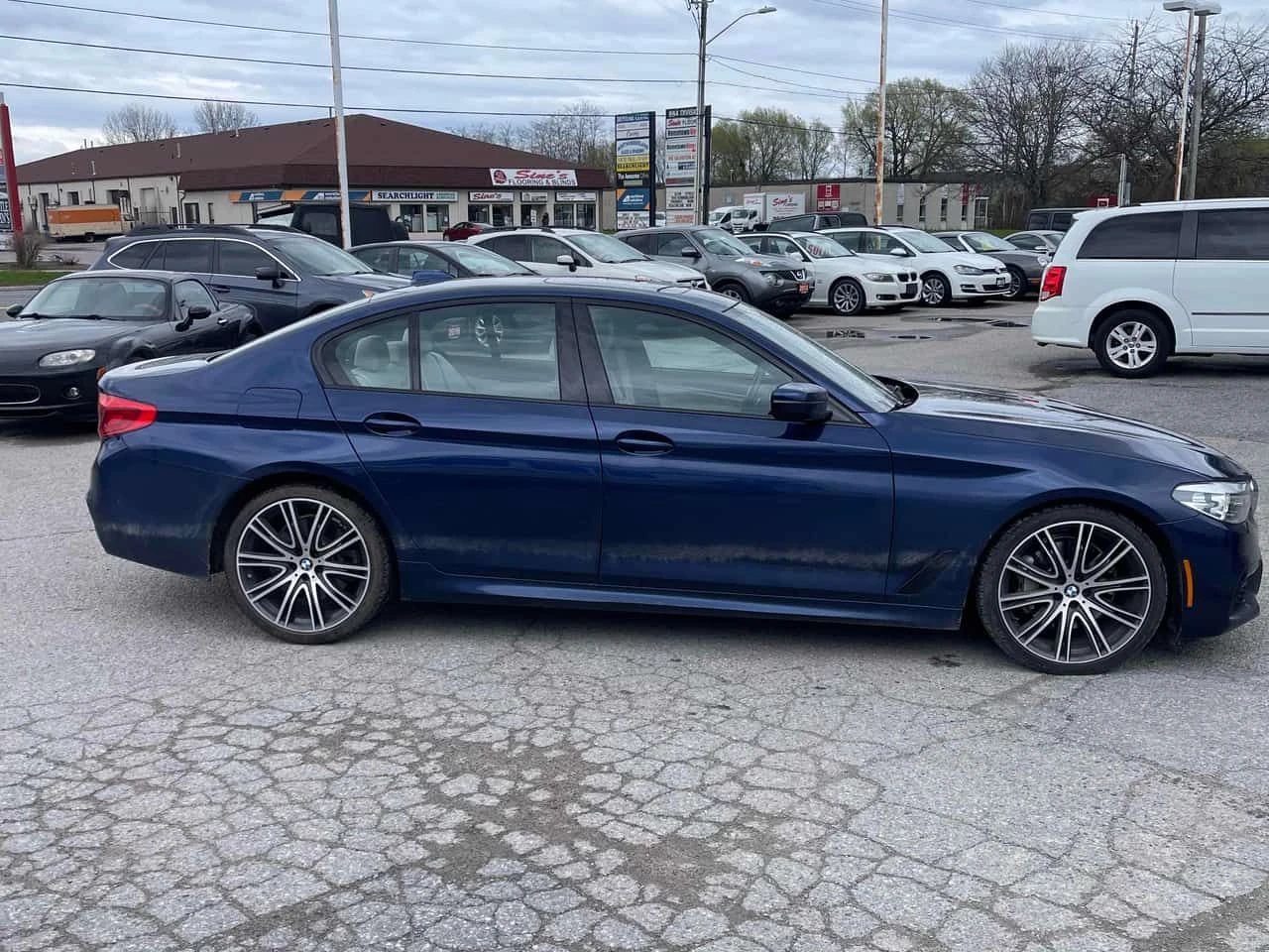BMW 540 | HARMAN KARDON | ПОДГРЕВ | ДВА КЛЮЧА | , снимка 3 - Автомобили и джипове - 54393835