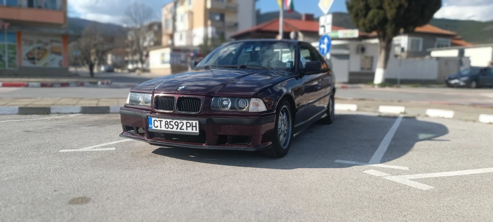 BMW 318 is, снимка 2 - Автомобили и джипове - 54396626