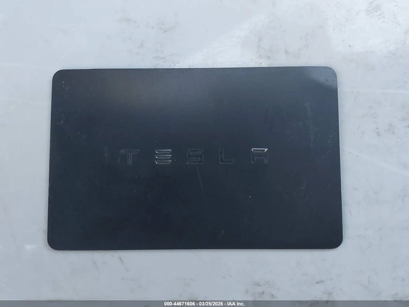 Tesla Model S AWD | Mobile.bg � ����������� 10