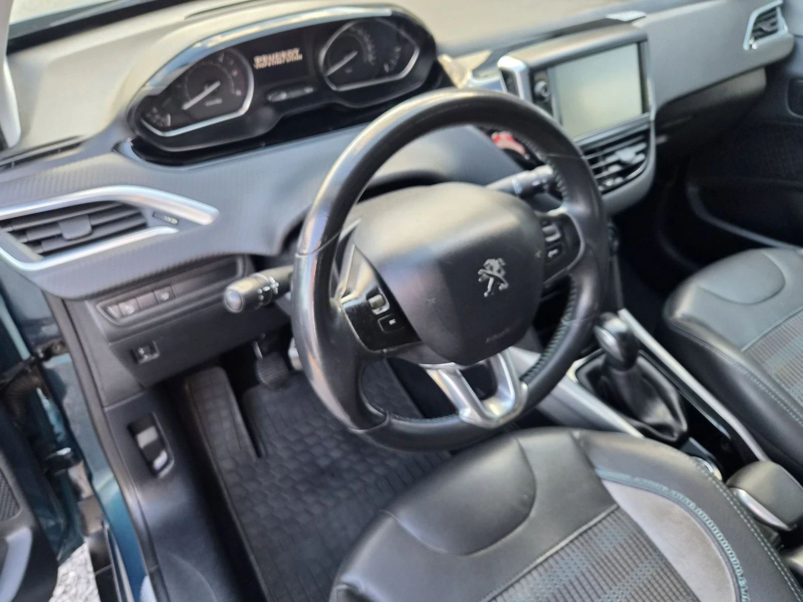 Peugeot 2008 1.6HDI NAVI EURO 6, снимка 7 - Автомобили и джипове - 55015399