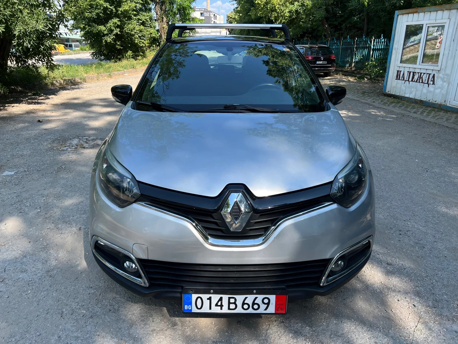 Renault Captur 1.5DCI-ПЕРФЕКТНА, снимка 2 - Автомобили и джипове - 55103844