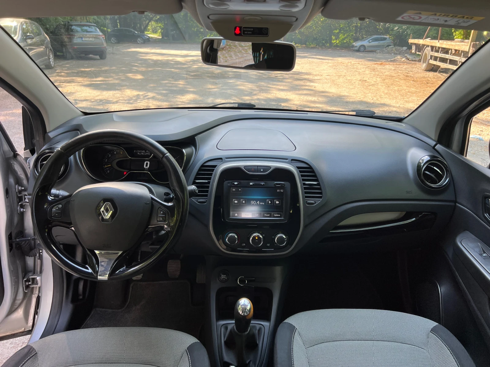 Renault Captur 1.5DCI-ПЕРФЕКТНА, снимка 14 - Автомобили и джипове - 55103844