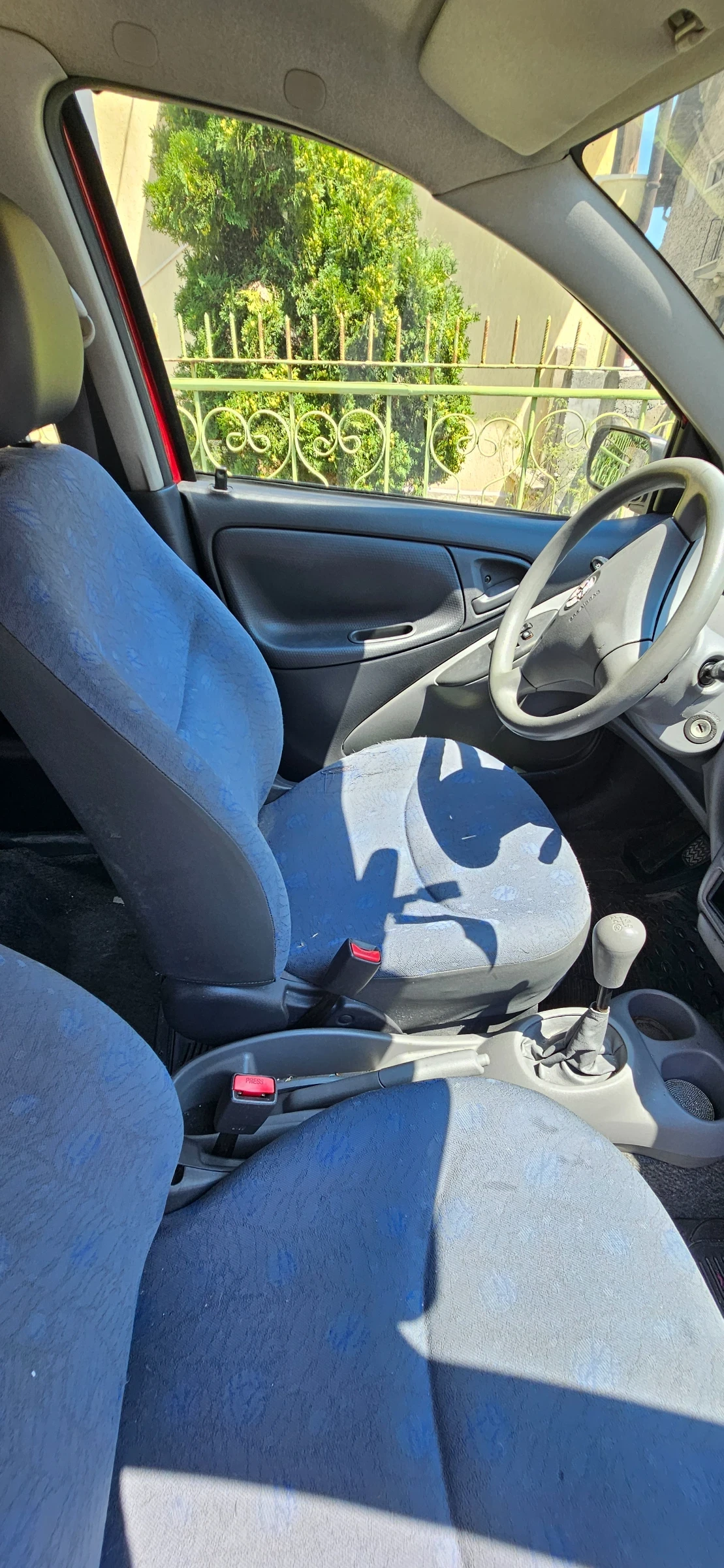 Toyota Yaris, снимка 6 - Автомобили и джипове - 55251600