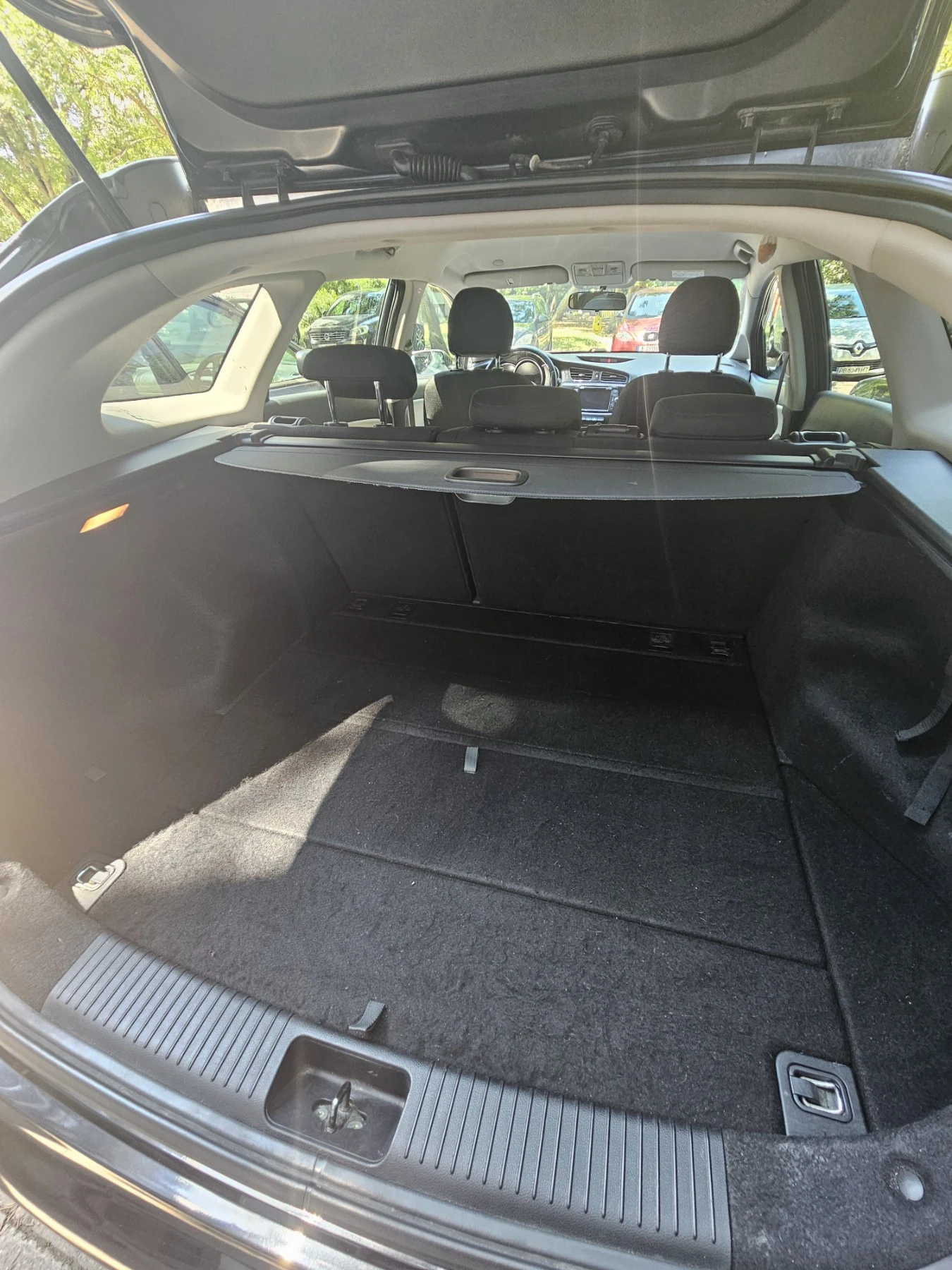 Kia Ceed, снимка 11 - Автомобили и джипове - 55386511