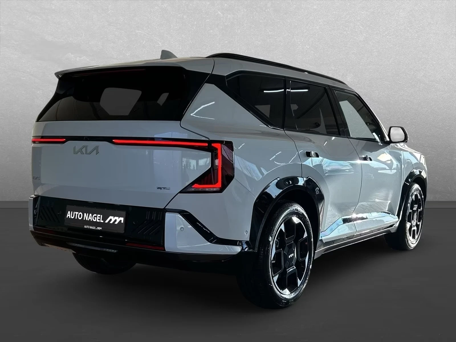 Kia EV5 GT-LINE All Options + PANO Warranty! | Mobile.bg � ����������� 4