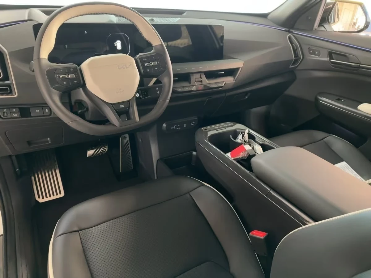 Kia EV5 GT-LINE All Options + PANO Warranty!, снимка 11 - Автомобили и джипове - 55386384
