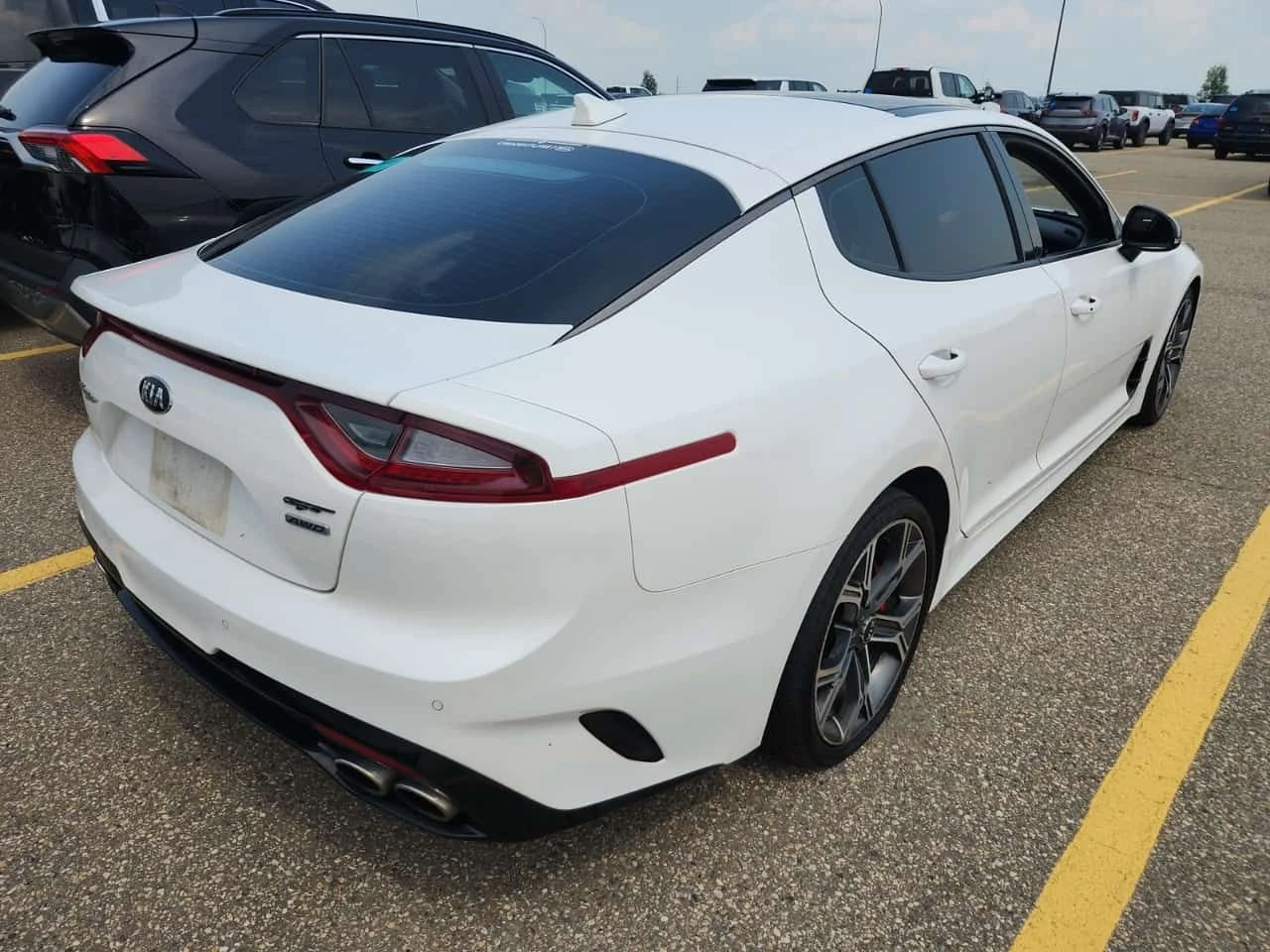 Kia Stinger * GT * CARFAX * ФИНАНСИРАНЕ, снимка 3 - Автомобили и джипове - 55563436