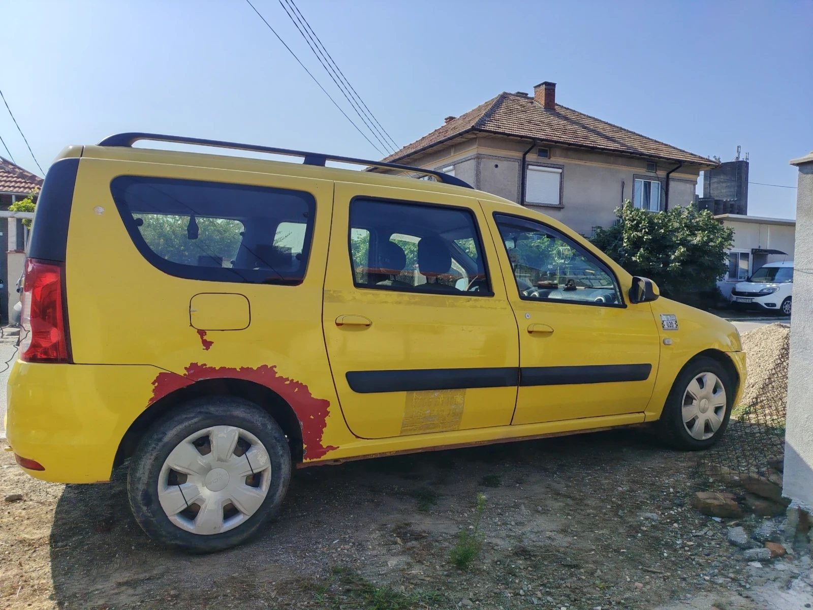 Dacia Logan, снимка 2 - Автомобили и джипове - 55775254