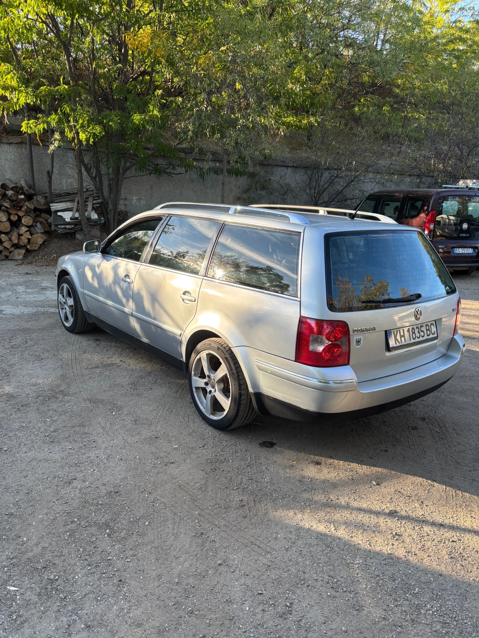 VW Passat, снимка 4 - Автомобили и джипове - 56358777