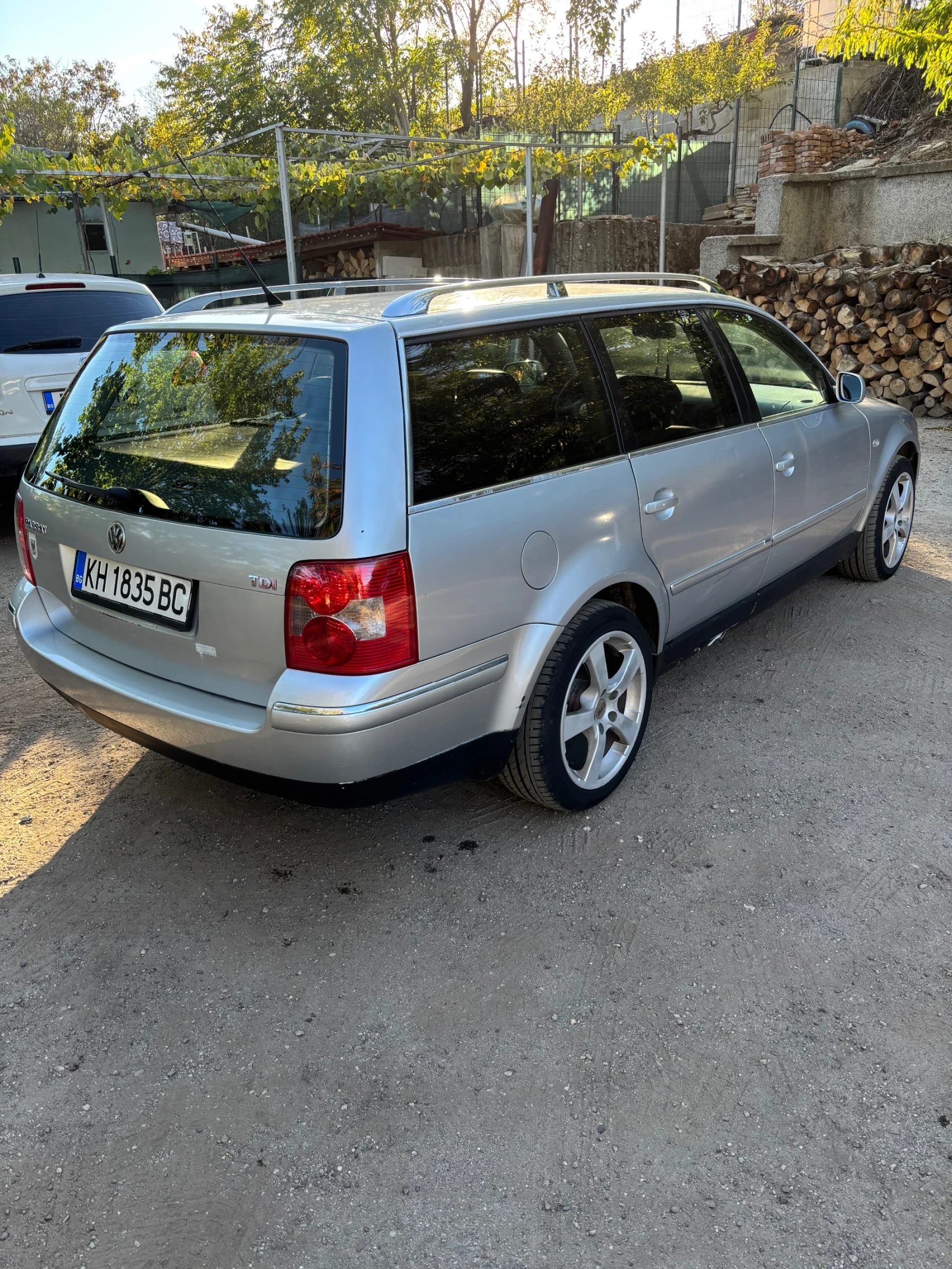VW Passat, снимка 2 - Автомобили и джипове - 56358777