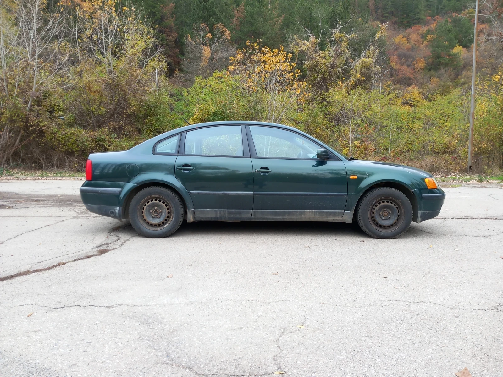 VW Passat 1.8 ГА3, снимка 5 - Автомобили и джипове - 56580208