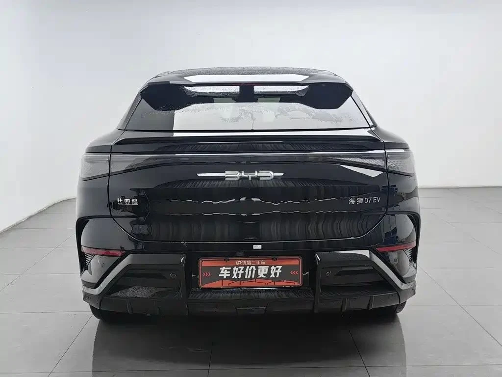 BYD Sealion 7, снимка 3 - Автомобили и джипове - 56724052