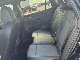 VW Tiguan Comfortline R Line Black Edition / CARFAX , снимка 10