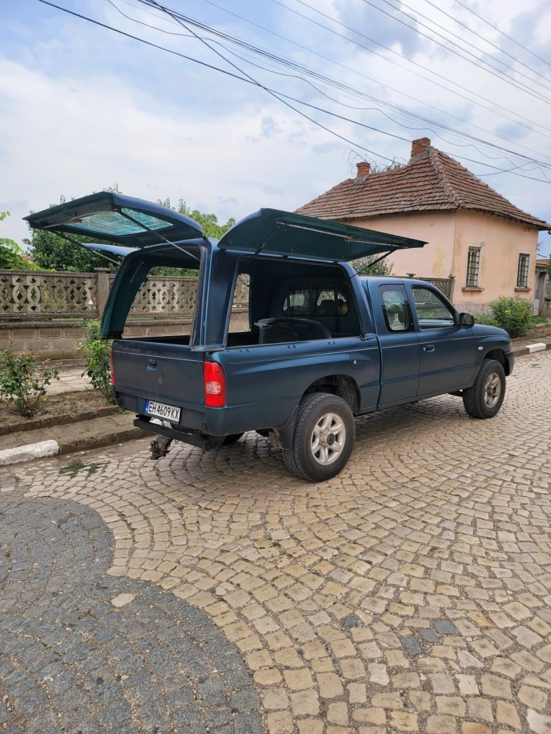 Mazda B2500 4x4 FL, снимка 4 - Автомобили и джипове - 48492846