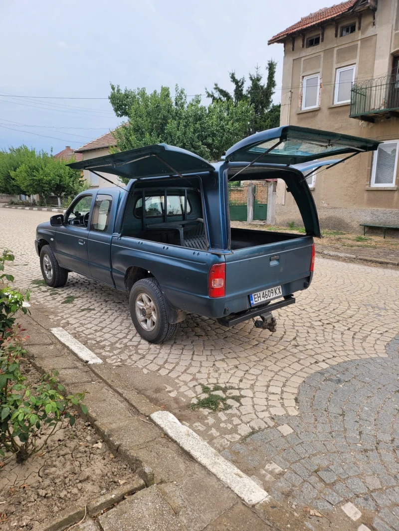 Mazda B2500 4x4 FL, снимка 5 - Автомобили и джипове - 48492846