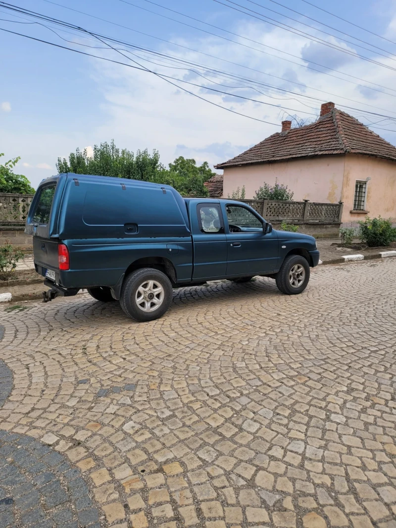 Mazda B2500 4x4 FL, снимка 6 - Автомобили и джипове - 48492846