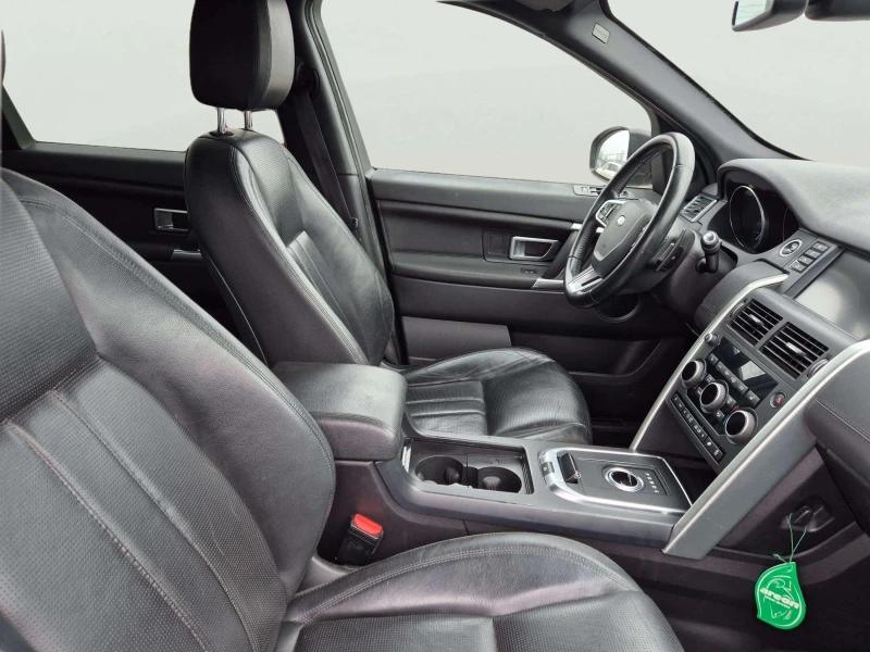 Land Rover Discovery Sport 2.0 TDCi, снимка 10 - Автомобили и джипове - 52728228