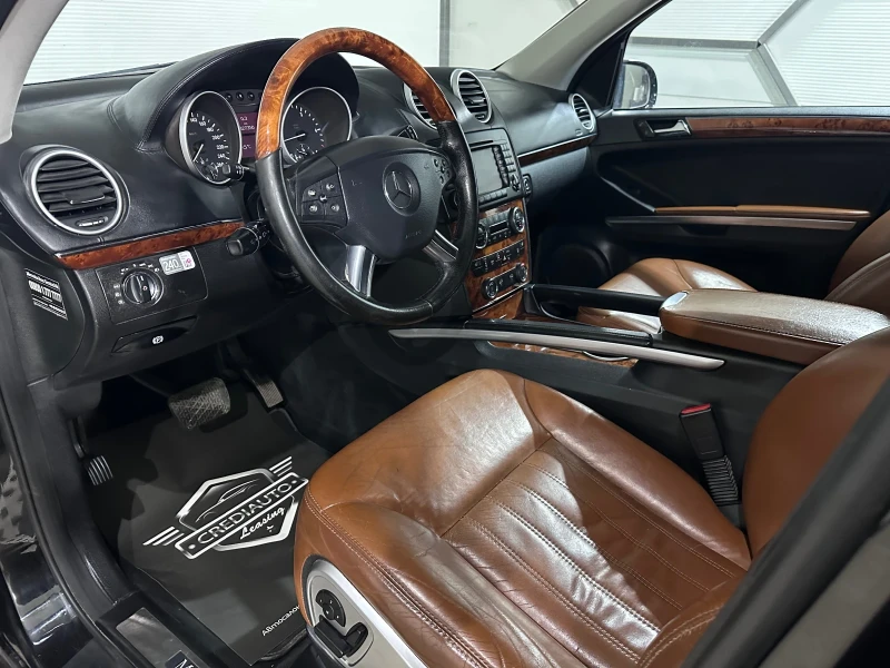 Mercedes-Benz ML 320 4MATIC Designo , снимка 7 - Автомобили и джипове - 52890792