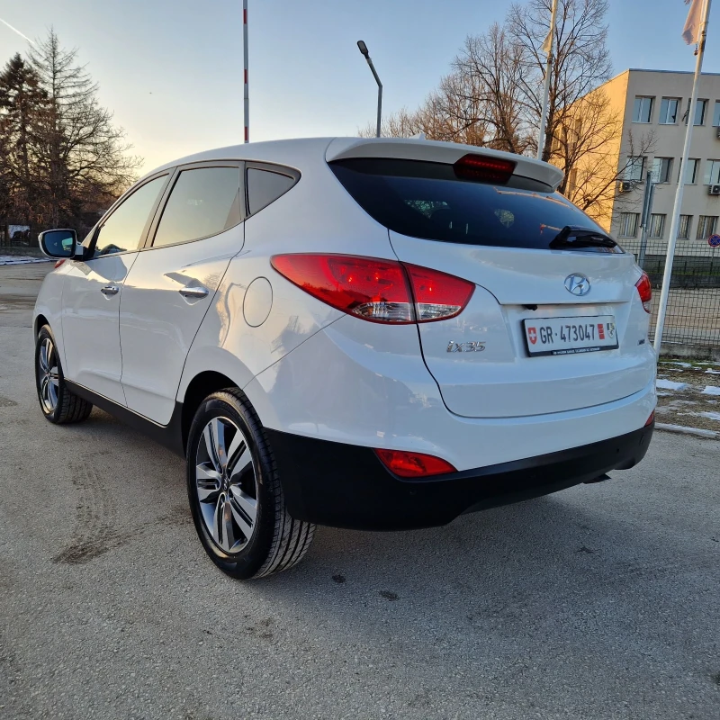 Hyundai IX35 2.0 166к.4Х4 FACELIFT НАВИ/КАМЕРА/КОЖА ШВЕЙЦАРИЯ , снимка 5 - Автомобили и джипове - 53146964