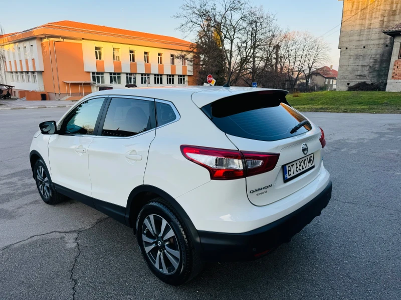 Nissan Qashqai 1.5 DCI / 110 к.с / НАПЪЛНО ОБСЛУЖЕН!!!, снимка 3 - Автомобили и джипове - 53448158