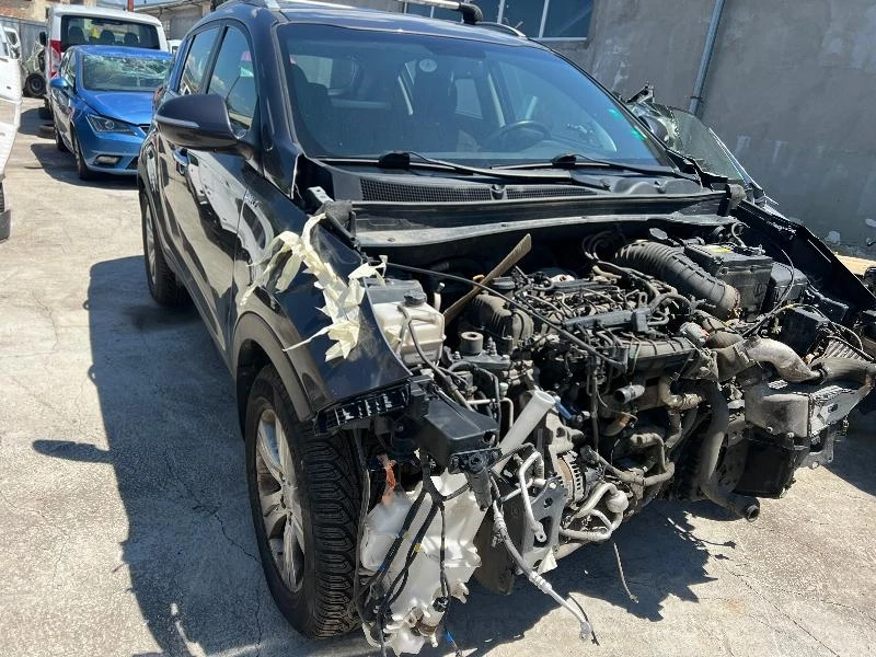 Kia Sportage 2.0CRDI, снимка 4 - Автомобили и джипове - 37238563