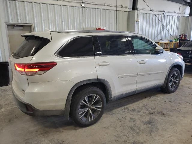 Toyota Highlander TOYOTA HIGHLANDER SE , снимка 4 - Автомобили и джипове - 49298823