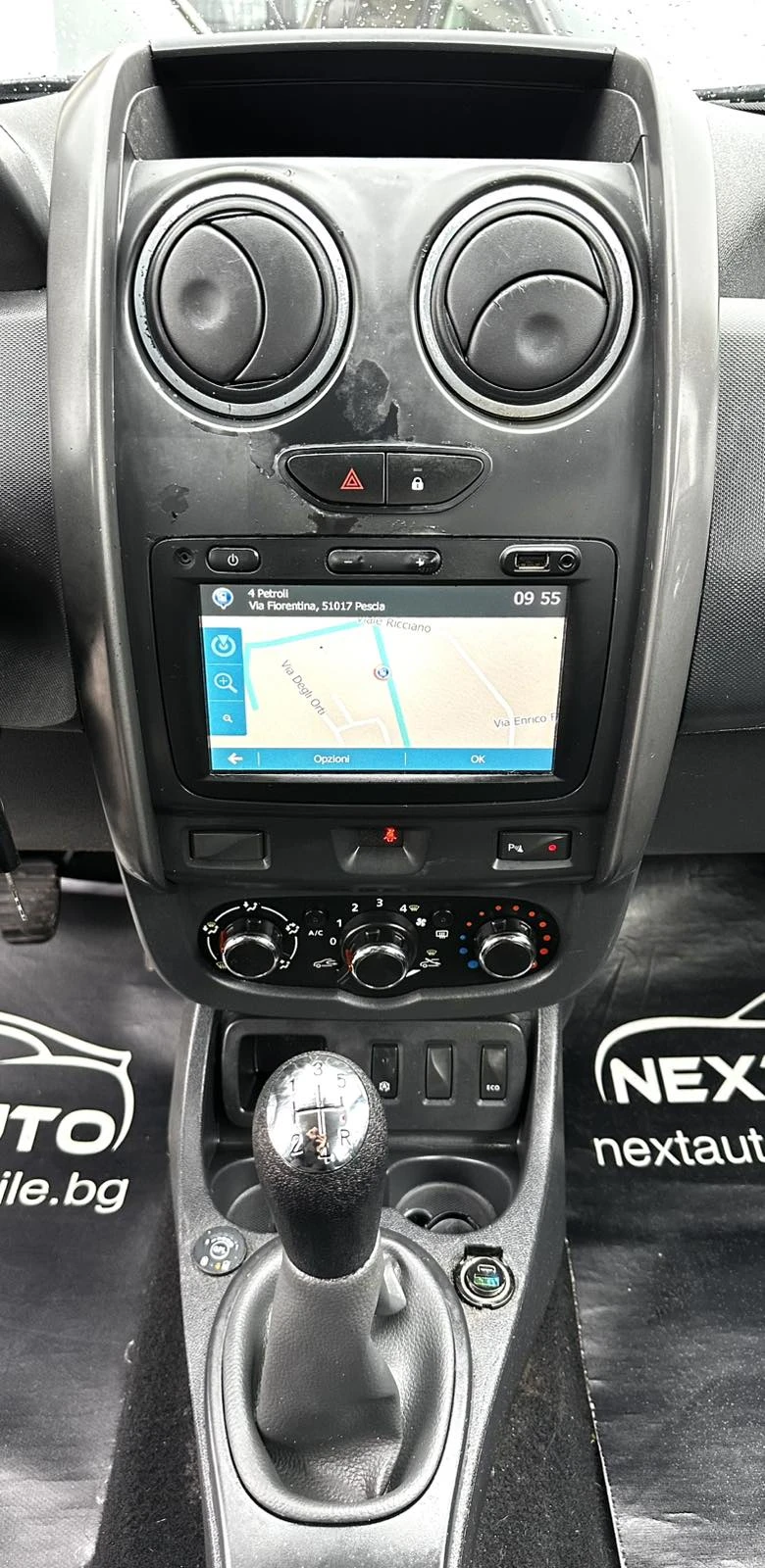 Dacia Duster 1.6i 114HP LPG NAVI EURO6, снимка 11 - Автомобили и джипове - 53365859