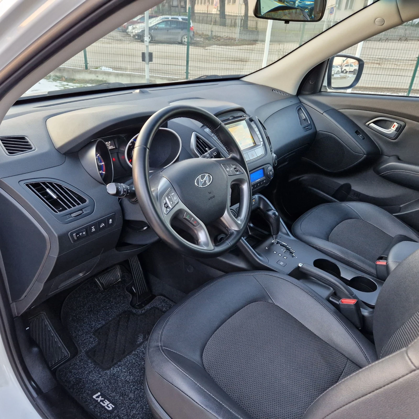 Hyundai IX35 2.0 166�.4�4 FACELIFT ����/������/���� ���������  | Mobile.bg � ����������� 9