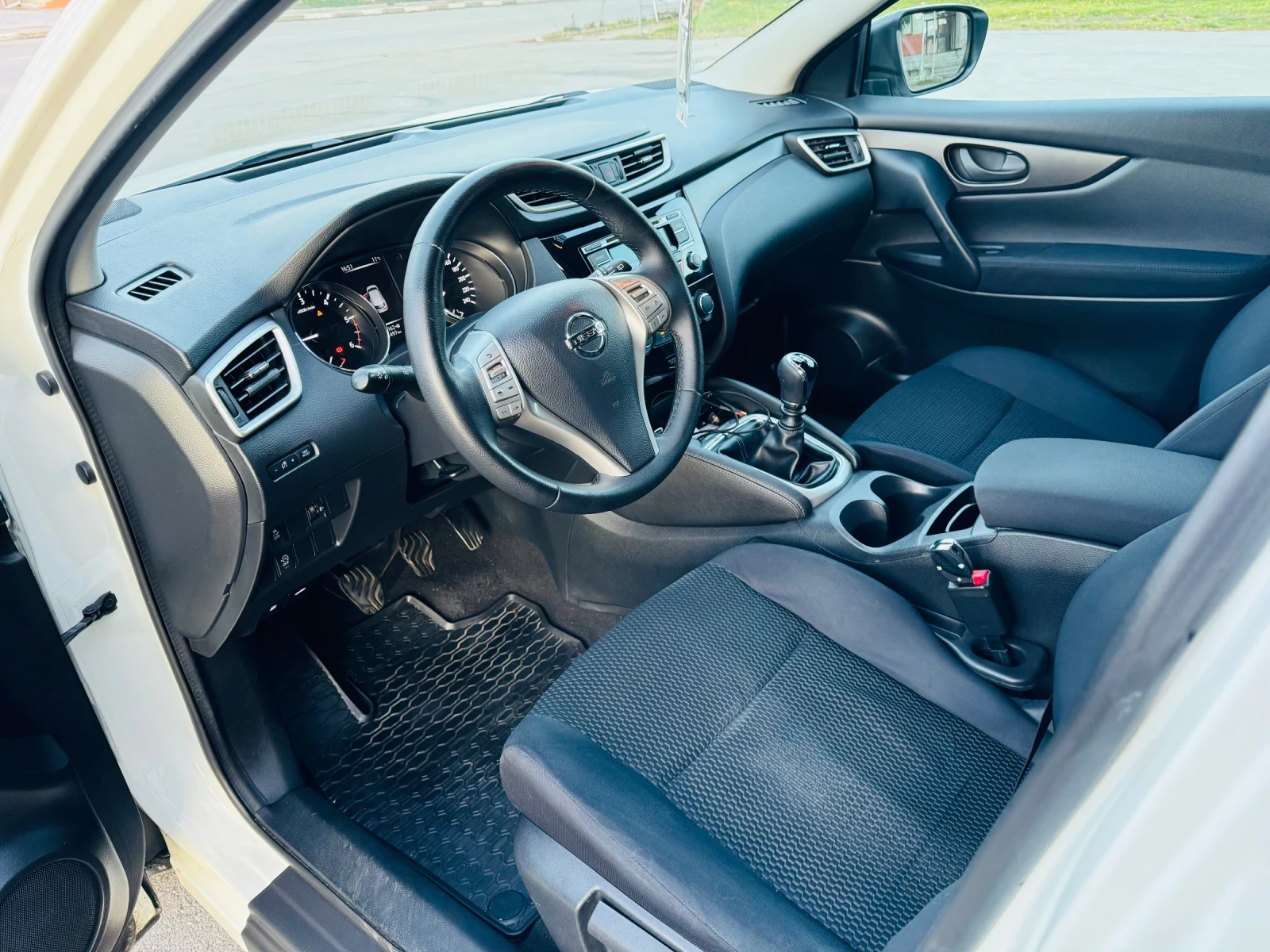 Nissan Qashqai 1.5 DCI / 110 �.� / ������� ��������!!! | Mobile.bg � ����������� 9