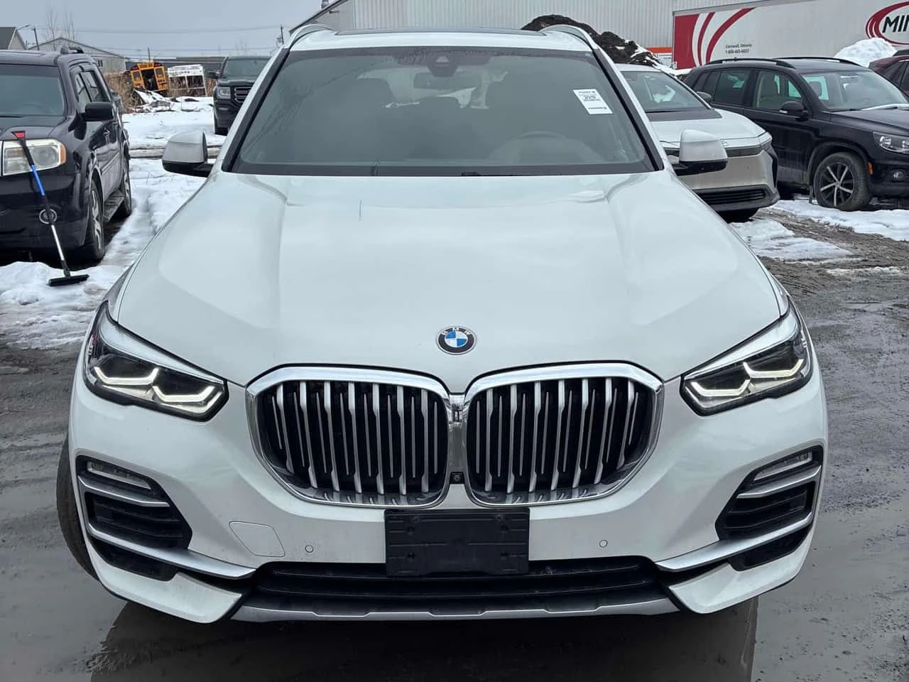 BMW X5 xDrive40i/CARFAX/HARMAN KARDON/360/ПАНОРАМА/HUD, снимка 2 - Автомобили и джипове - 53990527