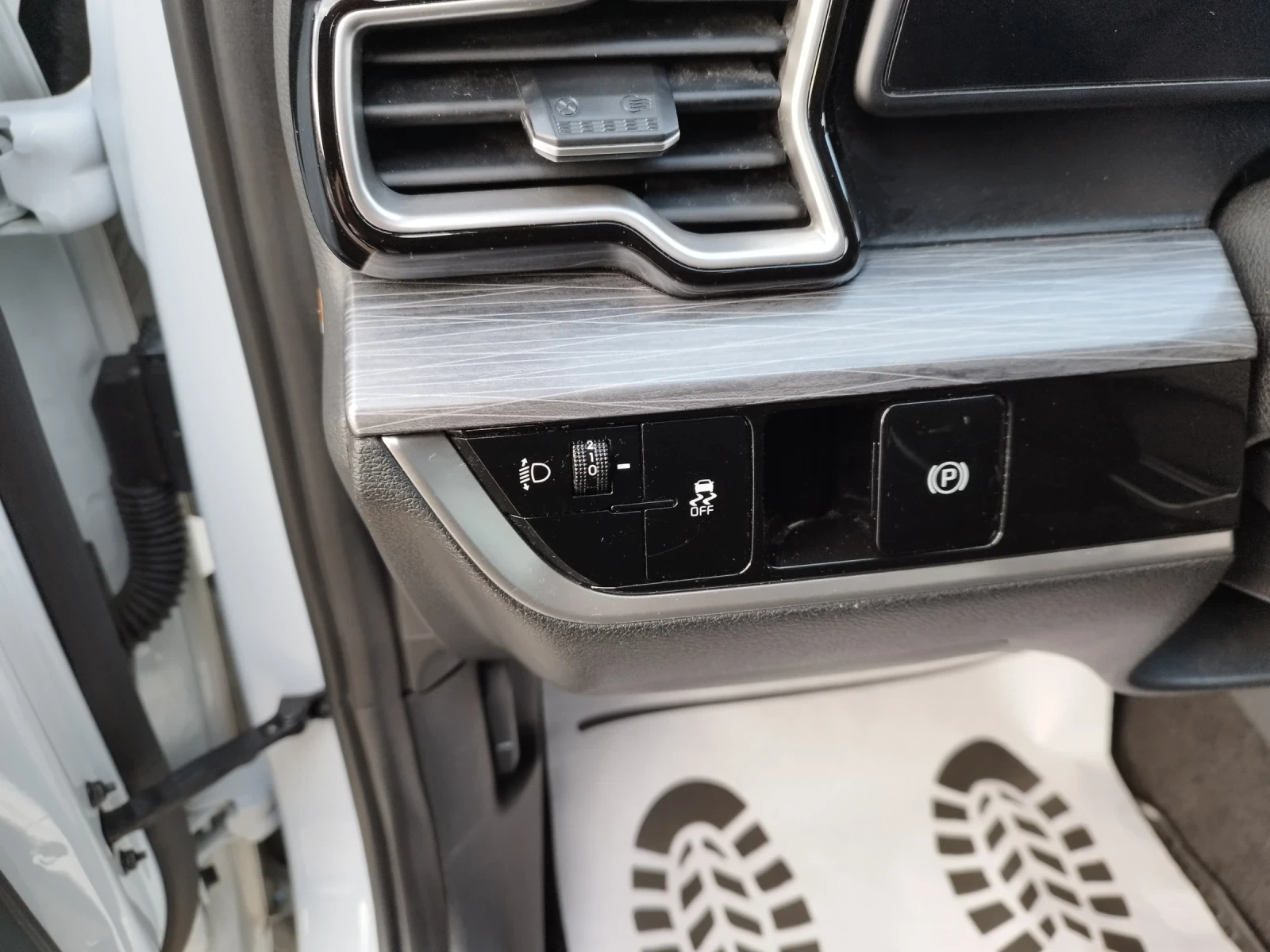 Kia Sportage 1.6 CRDI - Mild Hibrid, снимка 9 - Автомобили и джипове - 54195893