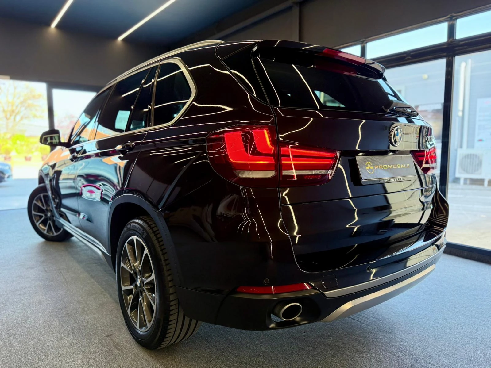 BMW X5 6+ 1* Xdrive* Distronic* Лизинг, снимка 4 - Автомобили и джипове - 54429439