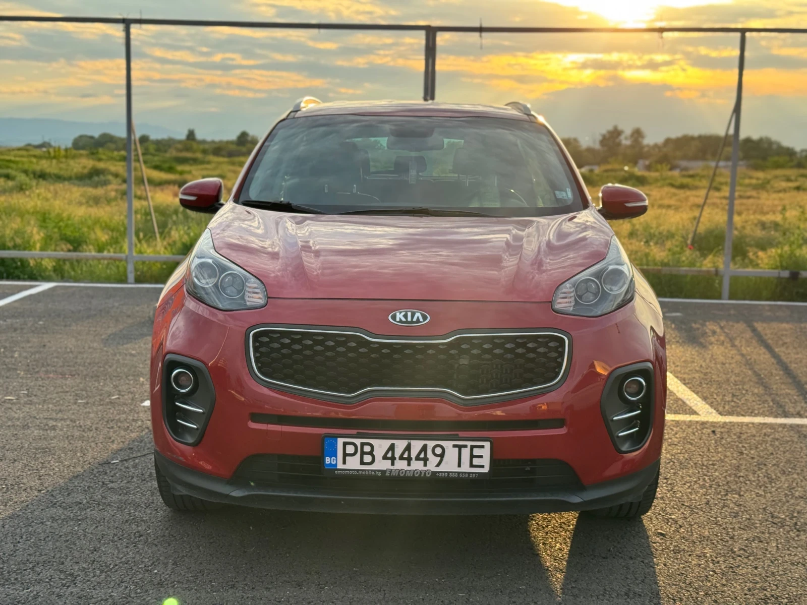 Kia Sportage 1.7d 2017 пълен сервиз KIA, снимка 2 - Автомобили и джипове - 54495359