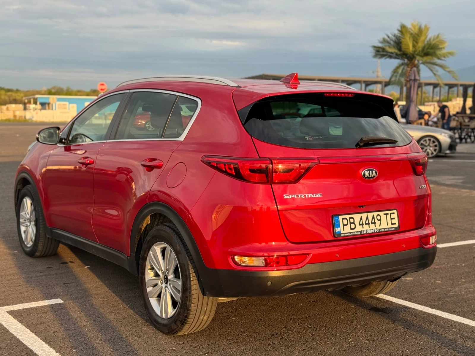 Kia Sportage 1.7d 2017 пълен сервиз KIA, снимка 8 - Автомобили и джипове - 54495359